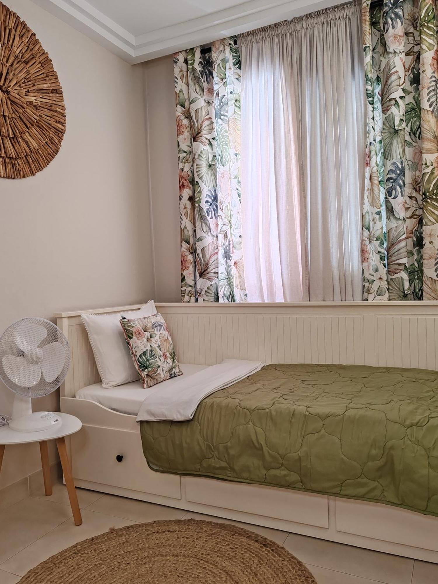 Paula Pool Apartment Adeje アデヘ エクステリア 写真